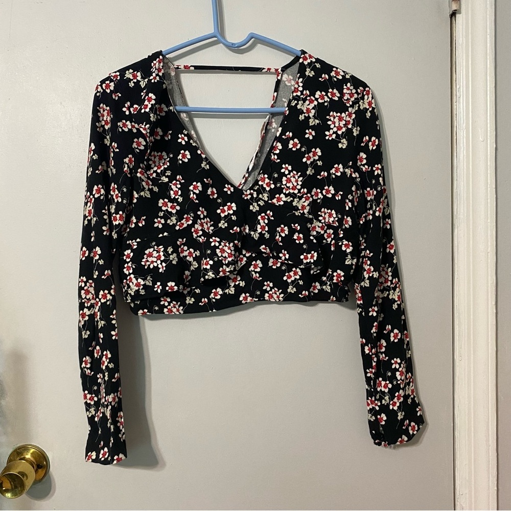{Zara} Floral Ruffle Long Sleeve Crop Top Blouse~ Size Small - Picture 2 of 16